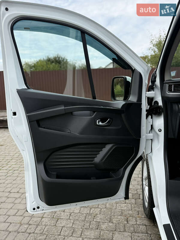 Грузопассажирский фургон Renault Trafic 2023 в Киеве фото 81 Грузопассажирский фургон Renault Trafic 2023 в Киеве