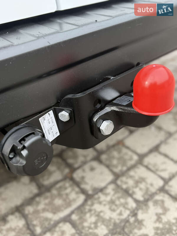 Грузопассажирский фургон Renault Trafic 2023 в Киеве фото 120 Грузопассажирский фургон Renault Trafic 2023 в Киеве
