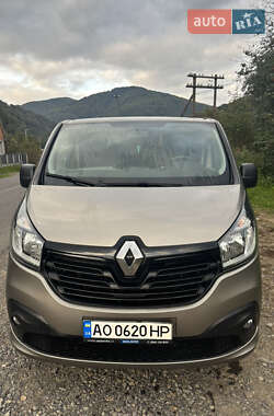 Минивэн Renault Trafic 2015 в Хусте