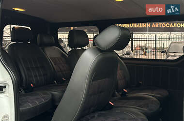 Мінівен Renault Trafic 2016 в 
