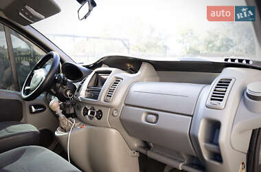 Минивэн Renault Trafic 2012 в 