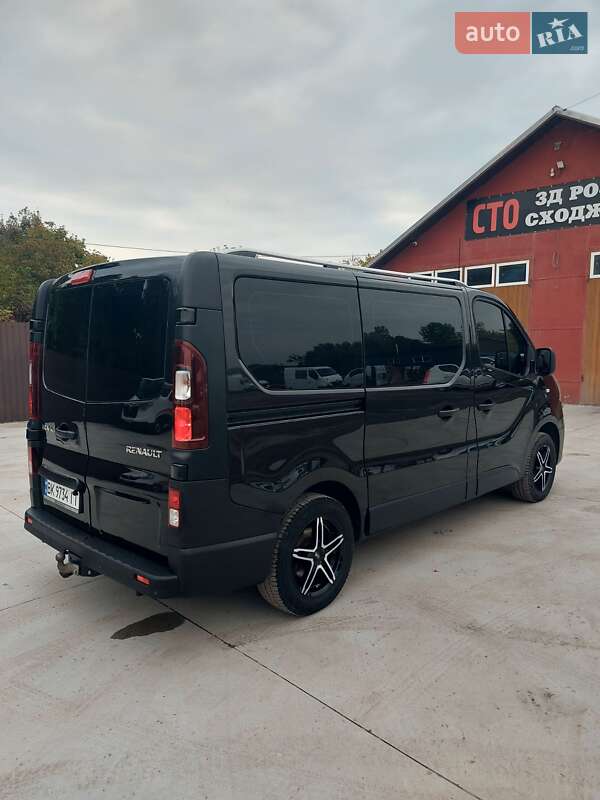 Мінівен Renault Trafic 2020 в Млиніві