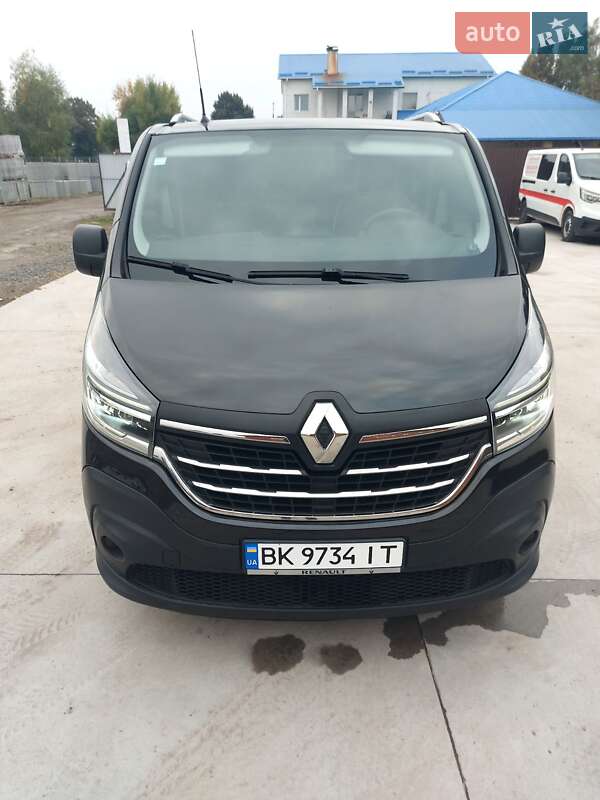 Мінівен Renault Trafic 2020 в Млиніві