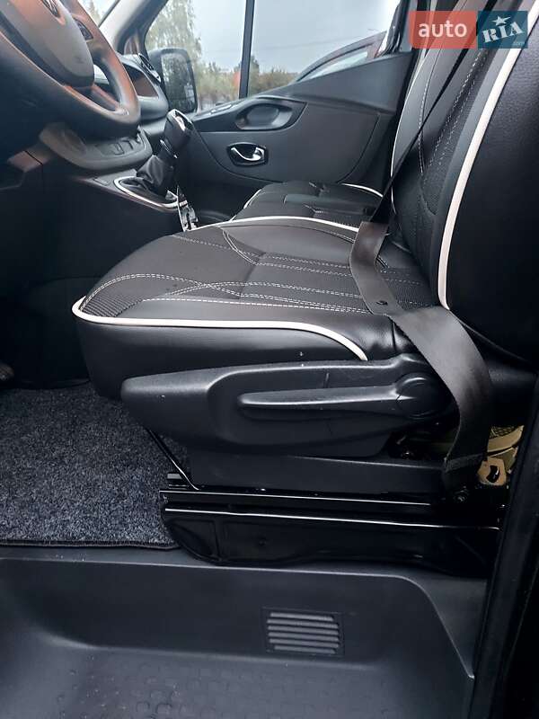 Мінівен Renault Trafic 2020 в Млиніві