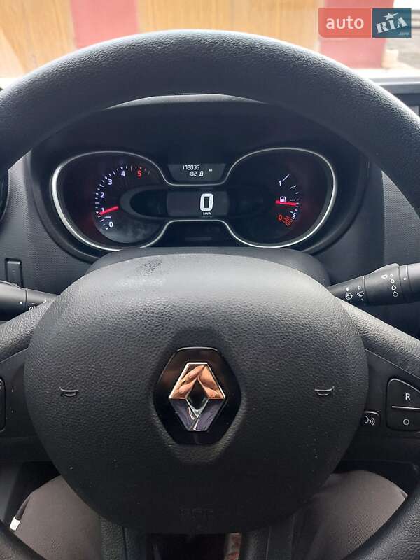 Мінівен Renault Trafic 2020 в Млиніві