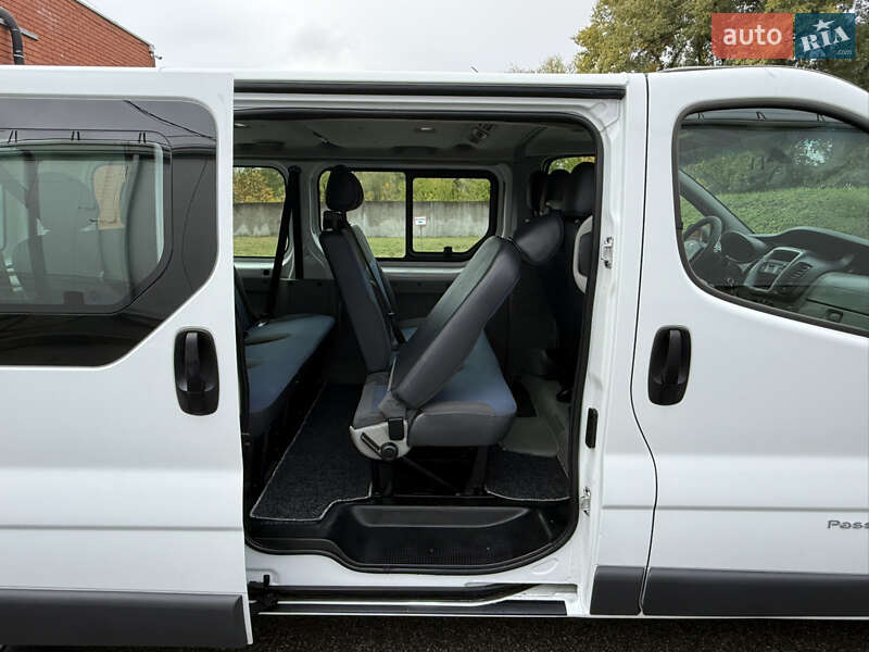 Мінівен Renault Trafic 2014 в Києві фото 40 Мінівен Renault Trafic 2014 в Києві