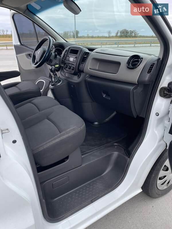 Вантажний фургон Renault Trafic 2018 в Полтаві
