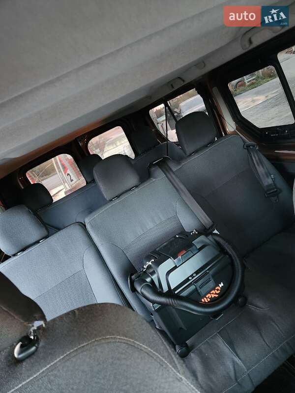 Минивэн Renault Trafic 2015 в Ивано-Франковске