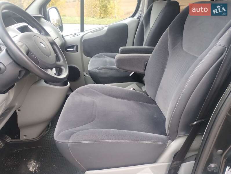 Минивэн Renault Trafic 2014 в Дубно