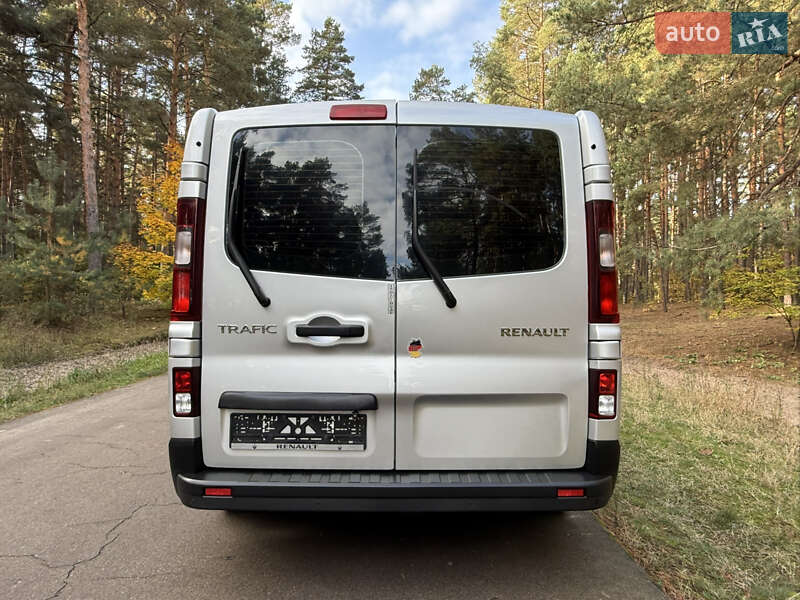 Минивэн Renault Trafic 2016 в Киеве фото 13 Минивэн Renault Trafic 2016 в Киеве