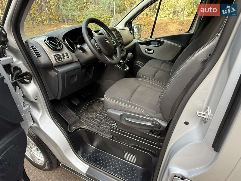 Минивэн Renault Trafic 2016 в Киеве фото 37 Минивэн Renault Trafic 2016 в Киеве