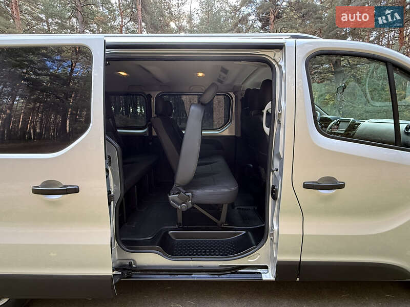 Минивэн Renault Trafic 2016 в Киеве фото 54 Минивэн Renault Trafic 2016 в Киеве