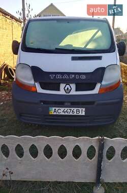 Минивэн Renault Trafic 2004 в Ромнах