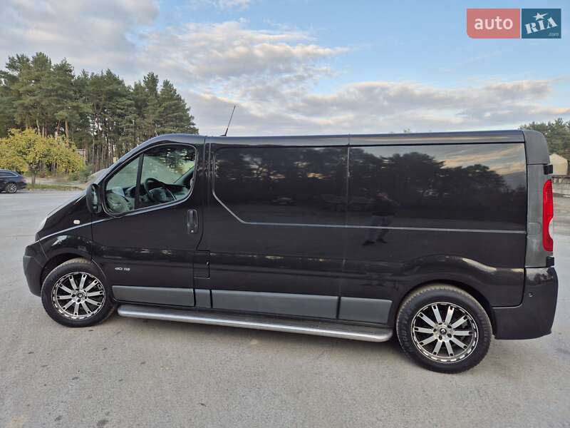 Грузовой фургон Renault Trafic 2013 в Радивилове