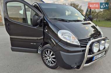 Грузовой фургон Renault Trafic 2013 в 