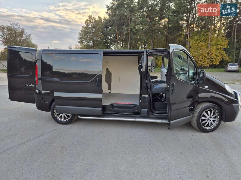 Грузовой фургон Renault Trafic 2013 в Радивилове