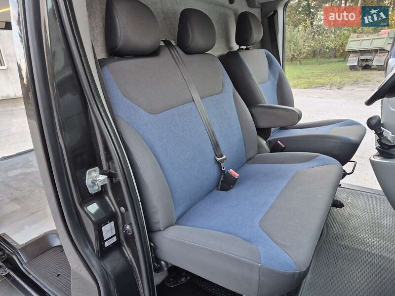 Грузовой фургон Renault Trafic 2013 в Радивилове