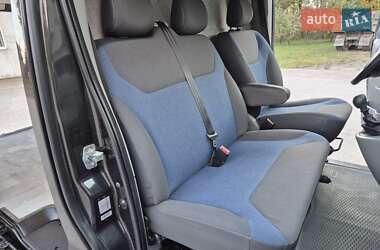 Грузовой фургон Renault Trafic 2013 в 