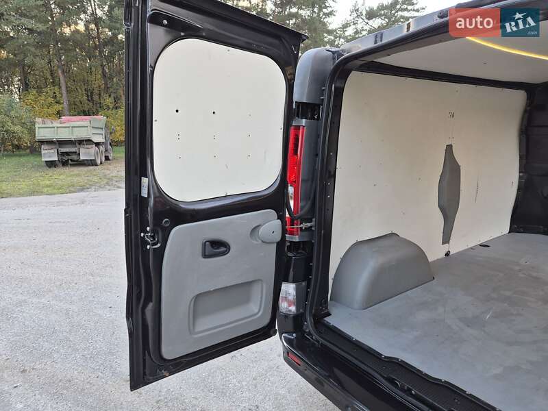 Грузовой фургон Renault Trafic 2013 в Радивилове