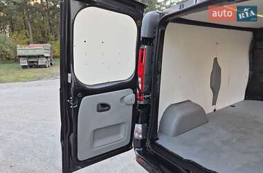Грузовой фургон Renault Trafic 2013 в 