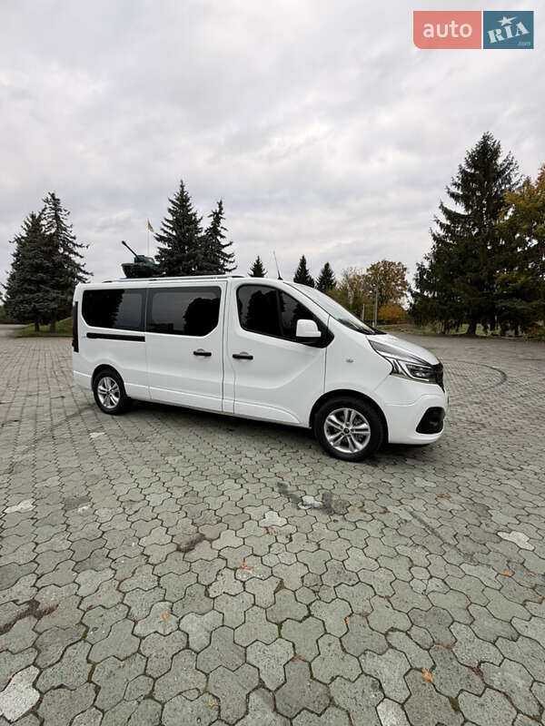 Минивэн Renault Trafic 2021 в Дубно