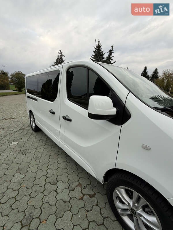 Минивэн Renault Trafic 2021 в Дубно
