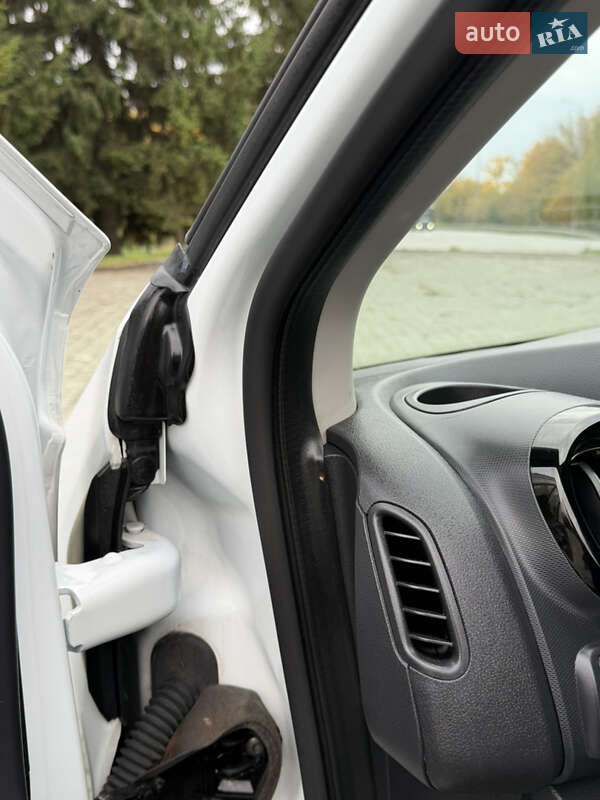 Минивэн Renault Trafic 2021 в Дубно