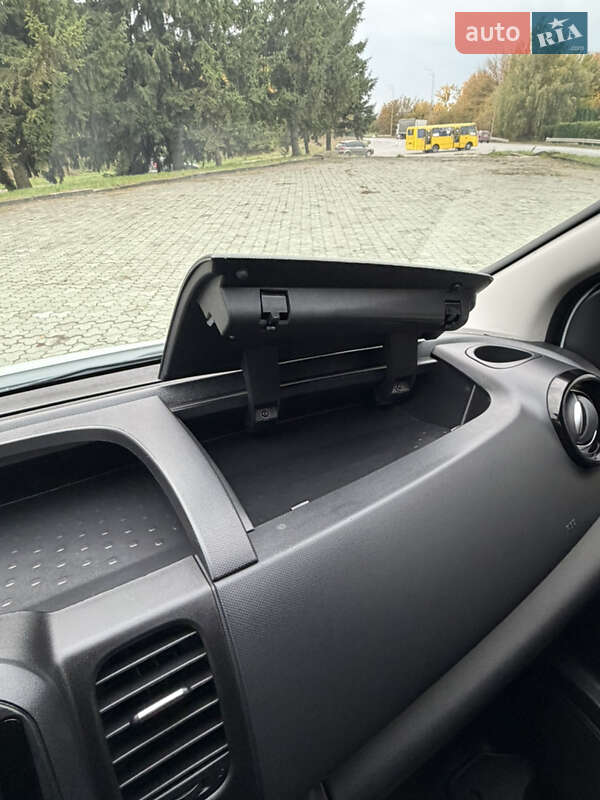 Минивэн Renault Trafic 2021 в Дубно