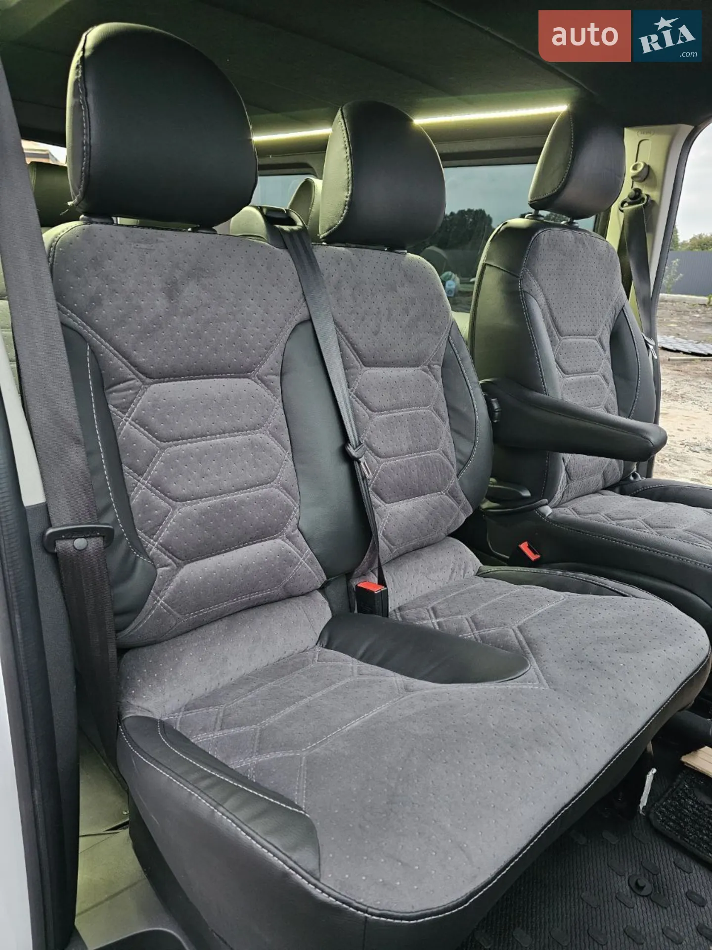 2021 Renault Trafic - мініатюра 30