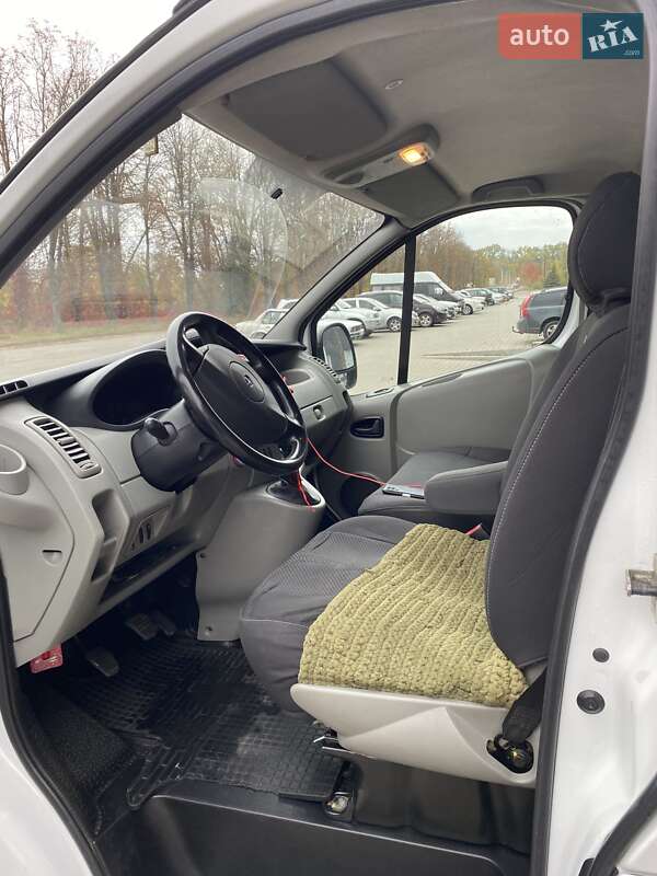 Грузовой фургон Renault Trafic 2014 в Полтаве фото 6 Грузовой фургон Renault Trafic 2014 в Полтаве