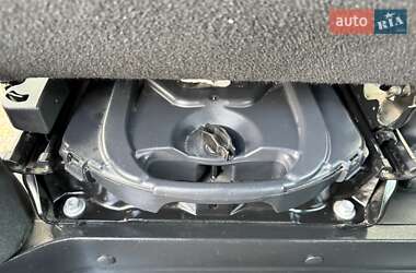 Минивэн Renault Trafic 2016 в 