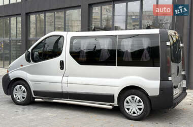 Минивэн Renault Trafic 2003 в 