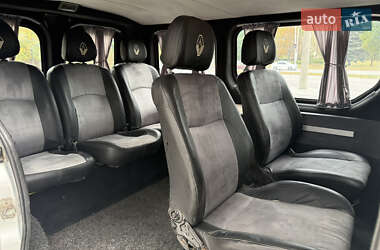 Минивэн Renault Trafic 2003 в 