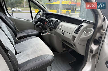 Минивэн Renault Trafic 2003 в 