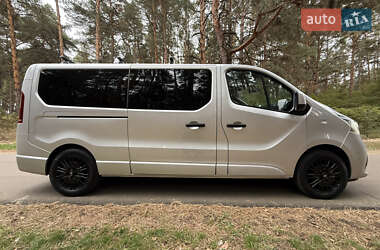 Минивэн Renault Trafic 2020 в 