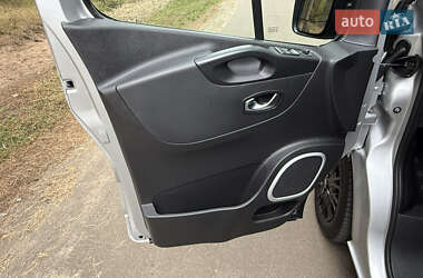 Минивэн Renault Trafic 2020 в 