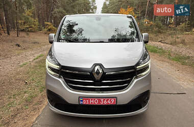 Минивэн Renault Trafic 2020 в 