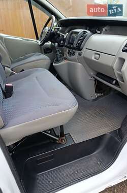 Минивэн Renault Trafic 2009 в 