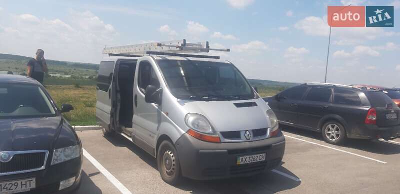 Мінівен Renault Trafic 2003 в 