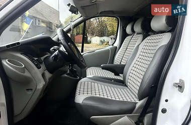 Минивэн Renault Trafic 2006 в 