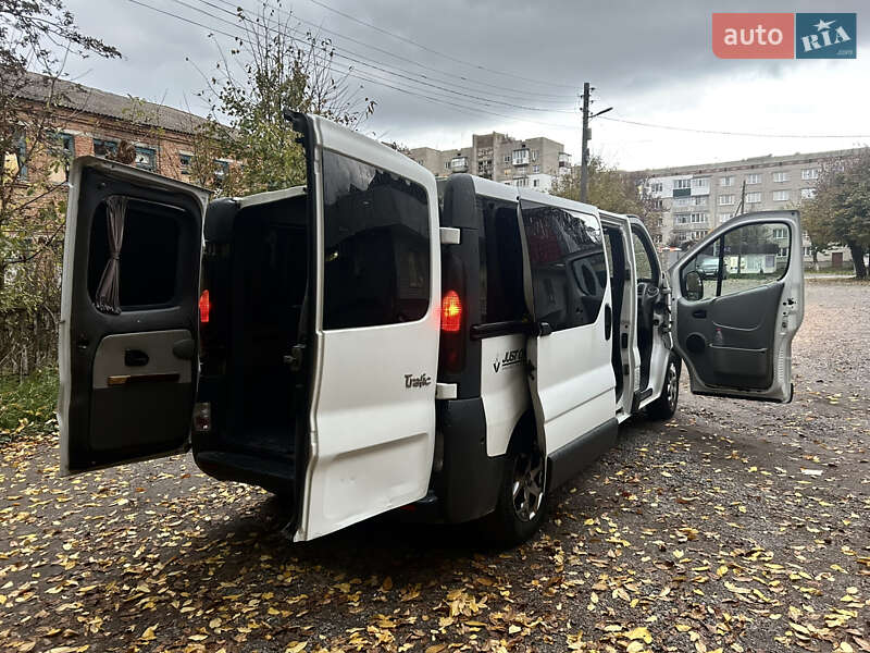 Мінівен Renault Trafic 2006 в Хмільнику