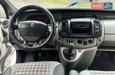 Минивэн Renault Trafic 2006 в 