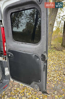 Минивэн Renault Trafic 2009 в 