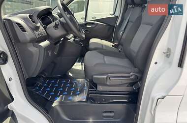 Грузопассажирский фургон Renault Trafic 2020 в 