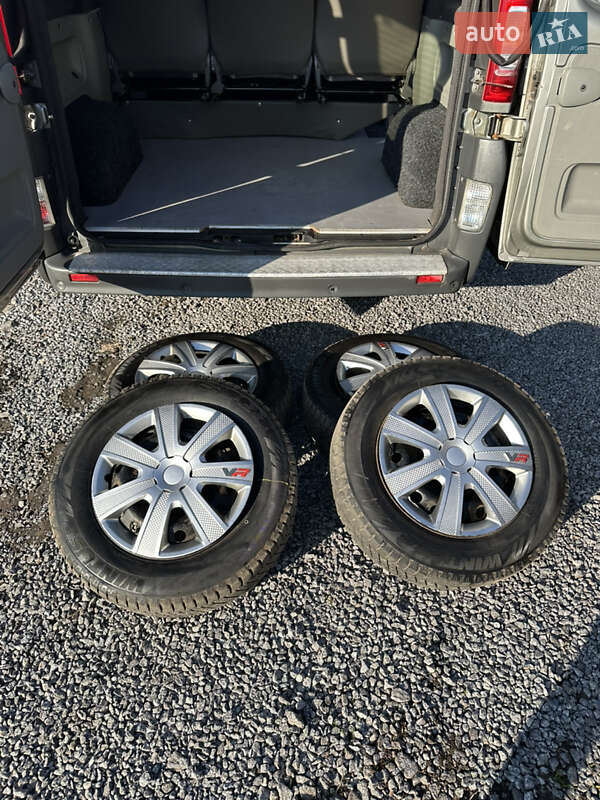 Минивэн Renault Trafic 2011 в Калиновке фото 32 Минивэн Renault Trafic 2011 в Калиновке