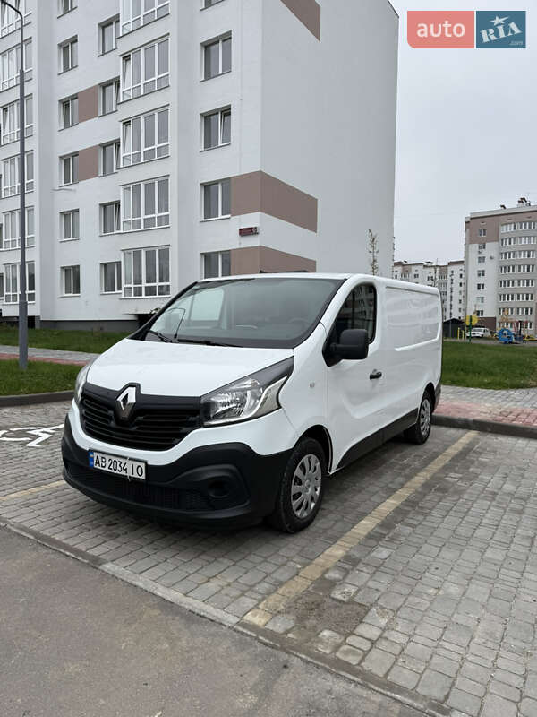 Грузопассажирский фургон Renault Trafic 2018 в Виннице фото Грузопассажирский фургон Renault Trafic 2018 в Виннице