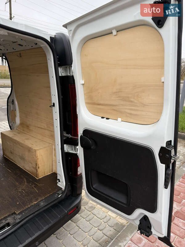 Грузопассажирский фургон Renault Trafic 2018 в Виннице фото 42 Грузопассажирский фургон Renault Trafic 2018 в Виннице
