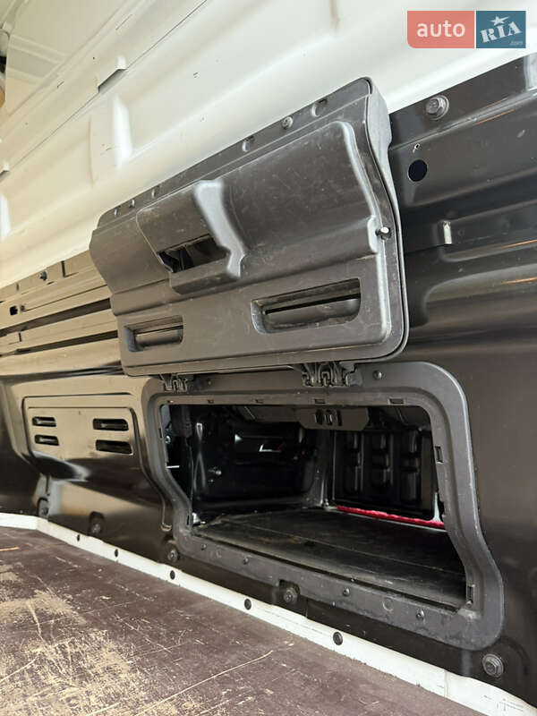 Грузопассажирский фургон Renault Trafic 2018 в Виннице фото 48 Грузопассажирский фургон Renault Trafic 2018 в Виннице