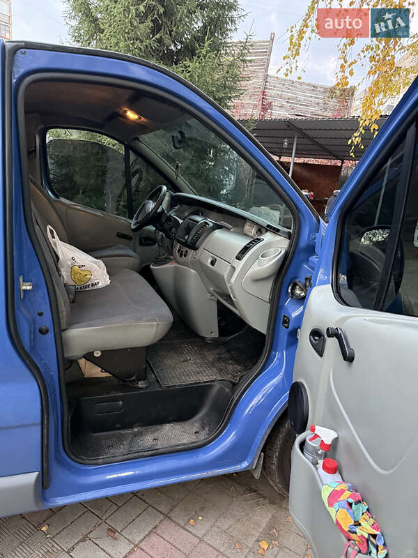 Минивэн Renault Trafic 2002 в Краматорске фото 3 Минивэн Renault Trafic 2002 в Краматорске