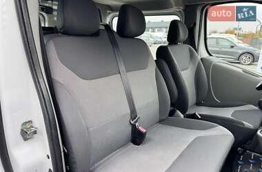 Минивэн Renault Trafic 2014 в 